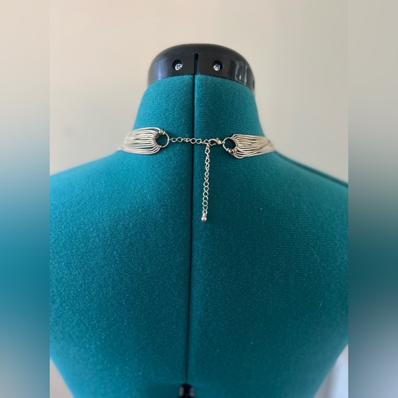 Layered Necklace (Gold Colour) - Picture 3 of 3